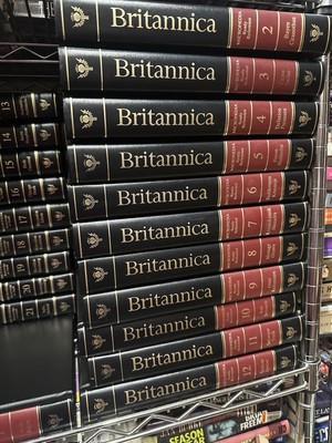 Encyclopedia Britannica Micropedia Macropaedia 15th Ed. 1985 complete Set-image