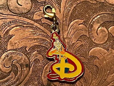 Original Vintage Walt Disney World Goofy Fab 5 Dog Charms #D5-image