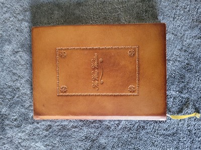 Wine Enthusiast In Vino Veritas- Wine journal Leather Italy-image