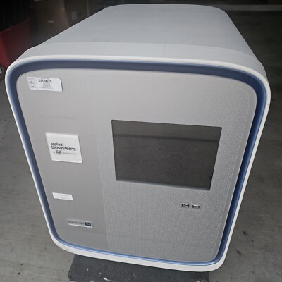 Applied Biosystems QuantStudio Dx Real-Time PCR Instrument -image