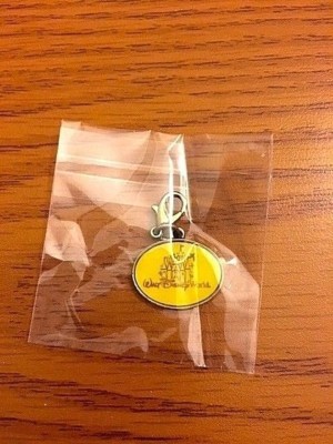 Walt Disney World Charm New in Package (Very Rare)-image