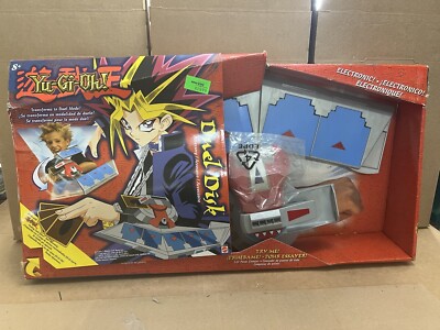 Mattel 1996 Yu-Gi-Oh Electronic Battle City Duel Disk Launcher Kazuki Takahashi-image