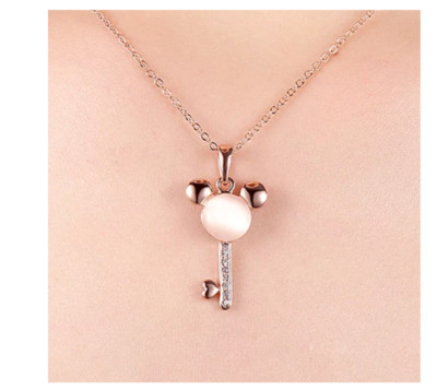 GOLD PL KEY TO MAGIC KINDOM NECKLACE WALT DISNEY WORLD JEWELRY MICKEY MINNIE USA-image