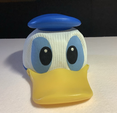 Donald Duck Vintage Kids Squeaker 3D Mesh Hat Walt Disney World-image
