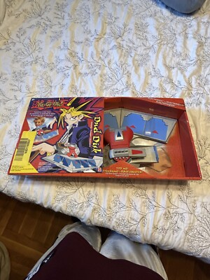 Sealed Mattel Vintage Yu-Gi-Oh Duel Disk Battle City Card Launcher 1996 Rare HTF-image