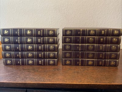 The Encyclopedia Americana Annual 1990 - 1999 Lot Of 10 Issues-image