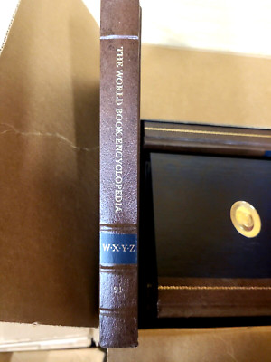 Rare World Book Encyclopedia 1979 Edition Complete Set of 22 A-Z Leatherbound-image