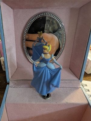 Disney Parks Musical Cinderella Box Jewelry Trinket Box So This Is Love (LGT)-image