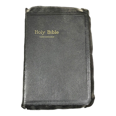 Holy Bible KJV Self Pronouncing Red Letter Leather With Zipper 1913 Concordance-image