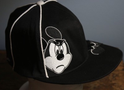 Mickey Mouse Hat 2 Faces Walt Disney World Embroidered Black White Red -image