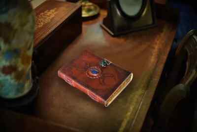Handmade Vintage 3 Moon Blue Lapiz Embossed Vintage Leather Journal of Antique5-image