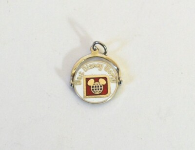 Vintage WALT DISNEY WORLD Pendant Sterling Silver -image