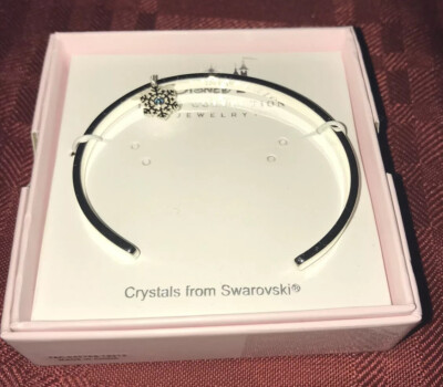 Disney Park Frozen Snowflake Bracelet Made with Crystals from Swarovski -image