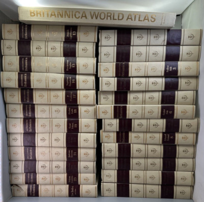 Encyclopedia Britannica Complete Set 1969 Vol 1-24 Atlas White Edition-image