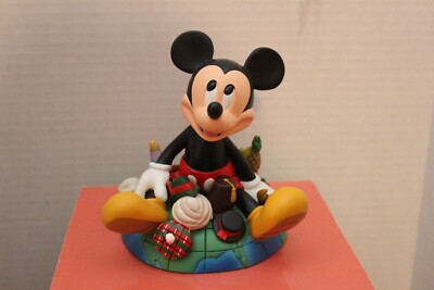 DISNEY IT'S A SMALL WORLD 2000 MICKEY MOUSE 
