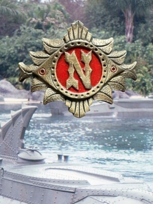 Walt Disney World - Cast Member - Nautilus Hat Badge (20,000 Leagues)-image