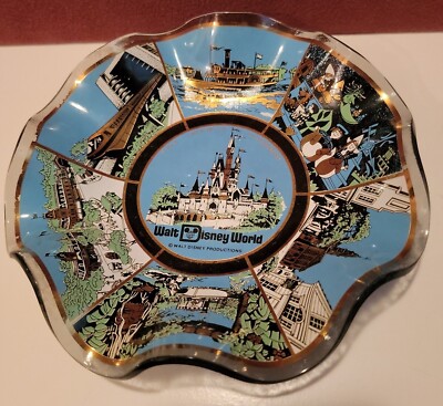 Walt Disney World The Magic Kingdom Souvenir Trinket Tray Candy Dish Glass VTG-image