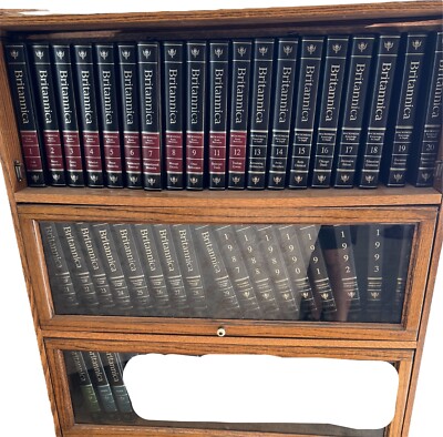 Britannica 15th Ed Set Vol 1–29 + Index + Propaedia + Yearbooks 1989–1994-image