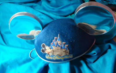 Walt Disney World Parks Where Dreams Come True Mickey Mouse Light Up Hat -image