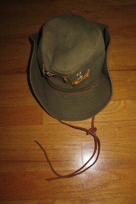 Walt Disney World Safari Hat w/ Strap GOLFY MICKEY MINNIE MOUSE DONALD DUCK Pins-image