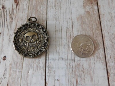 Walt Disney World Pirates Caribbean Skull Medallion Coin Necklace Charm -image