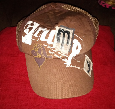 Walt Disney World Grumpy Brown Snapback Trucker Hat Size Adult New Condition -image