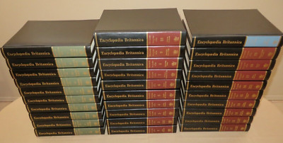 ENCYCLOPEDIA BRITANNICA 15th Edition 1974 30 Volume Gilded Set in Black Leather-image