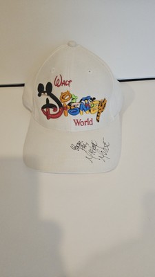 Unique Vintage  WDW Mickey Mouse SIGNED baseball Cap-image