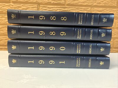 ENCYCLOPEDIA BRITANNICA ANNUAL WORLD DATA BOOK OF THE YEAR LEATHER 1988 - 1991-image