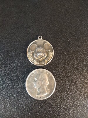 5.6 Grams Vintage Walt Disney World Signed Sterling Silver Mickey Mouse Charm-image