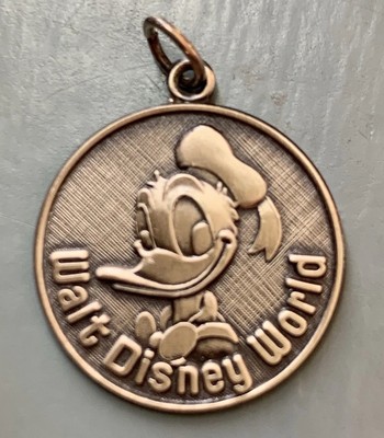 Walt Disney World Donald Duck Sterling Pendant Charm-image