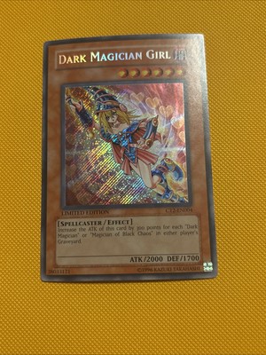 Dark Magician Girl CT2-EN004 2005 Collectors Tin Limited Edition Yugioh Vintage-image