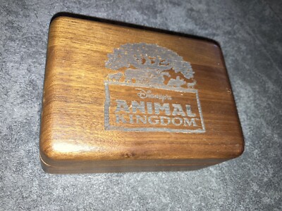 Vintage WALT DISNEY WORLD LAND ANIMAL KINGDOM Wooden Trinket Box Collectible-image
