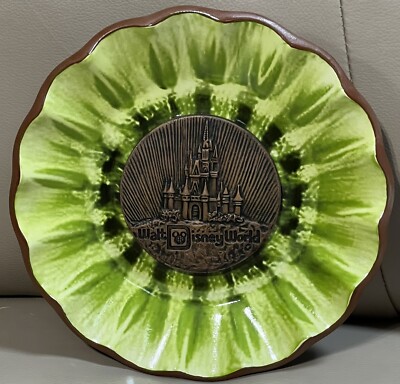 Walt Disney World Trinket Tray Scalloped/Ruffled Rim-image