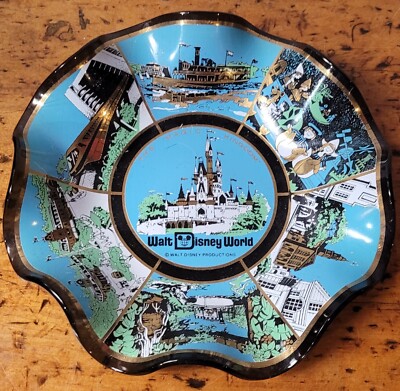 Walt Disney World The Magic Kingdom Souvenir Trinket Tray Candy Dish Glass VTG-image