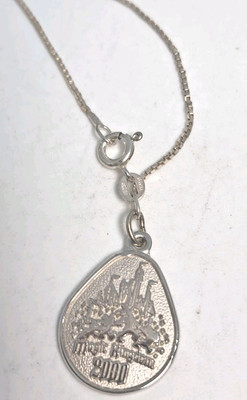 Walt Disney World WDW Silver Tone Charm Bracelet Cinderella Castle -image