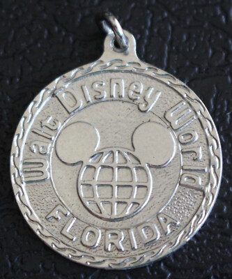 Vintage WALT DISNEY WORLD FLORIDA STERLING SILVER 1973 Mickey CHARM - 23mm-image