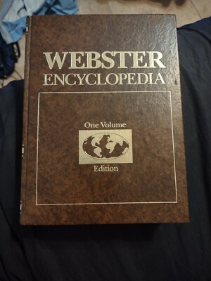Webster's Encyclopedia One Volume Edition 1985 Vintage - Excellent Condition!-image