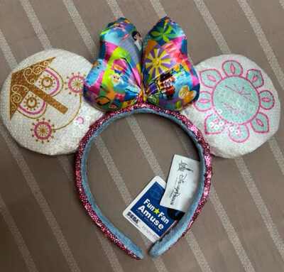 DisneyParks Sequin it's a small world Clock Minnie Ears Bow Headband 2023 US-image