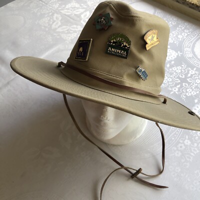 Walt Disney World Men’s Size M Vintage Safari Hat Animal Kingdom Outback 5 Pins-image