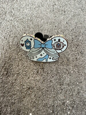 Disney Pin 2024 WDW Hidden Mickey Character Ear Hats - Cinderella-image